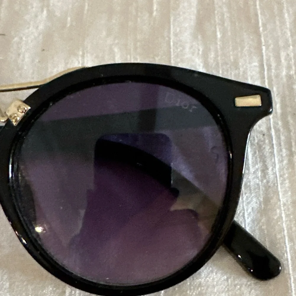 Vintage Dior  Black Sunglasses with Gold Accents - Picture 5 of 9
